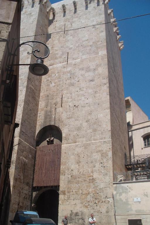 Studio Apartments Centro Storico Via Manno كالياري المظهر الخارجي الصورة