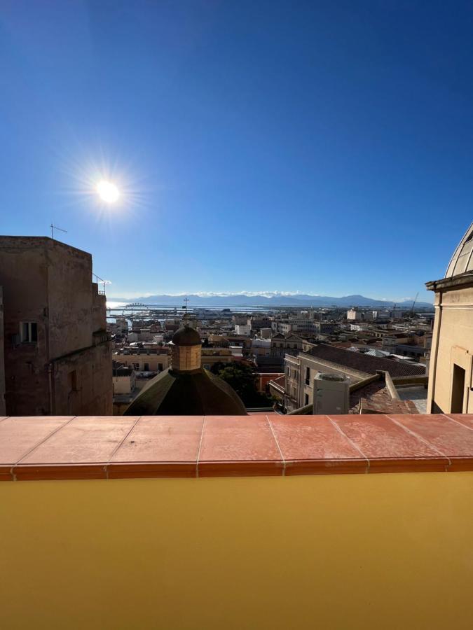 Studio Apartments Centro Storico Via Manno كالياري المظهر الخارجي الصورة