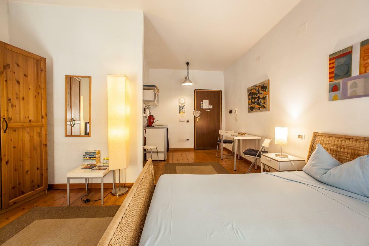 Studio Apartments Centro Storico Via Manno كالياري المظهر الخارجي الصورة